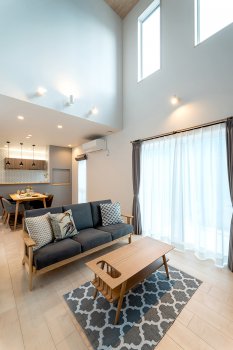 開放感のある吹抜けのリビング♪