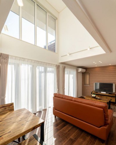 豊富な自然光の取り入れ